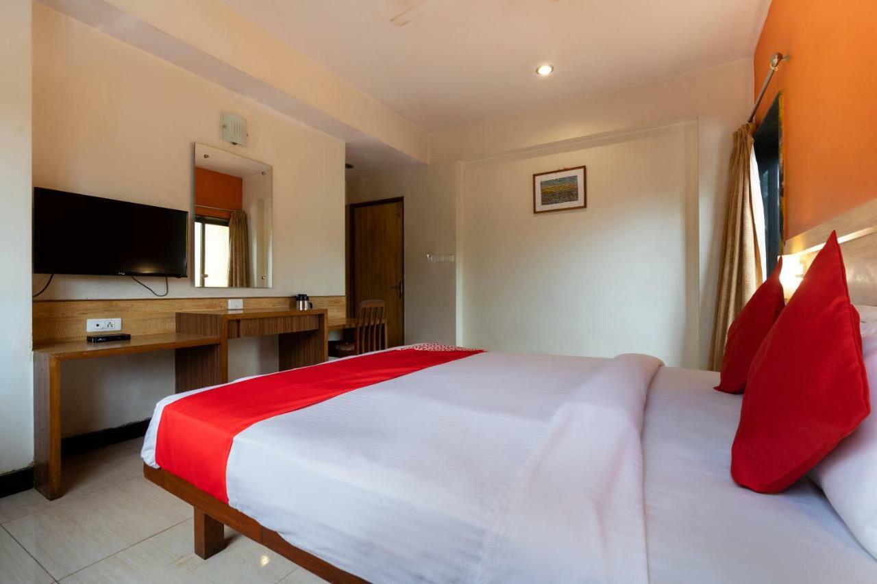 Oyo 44695 Hotel Mango Sawantwadi 外观 照片