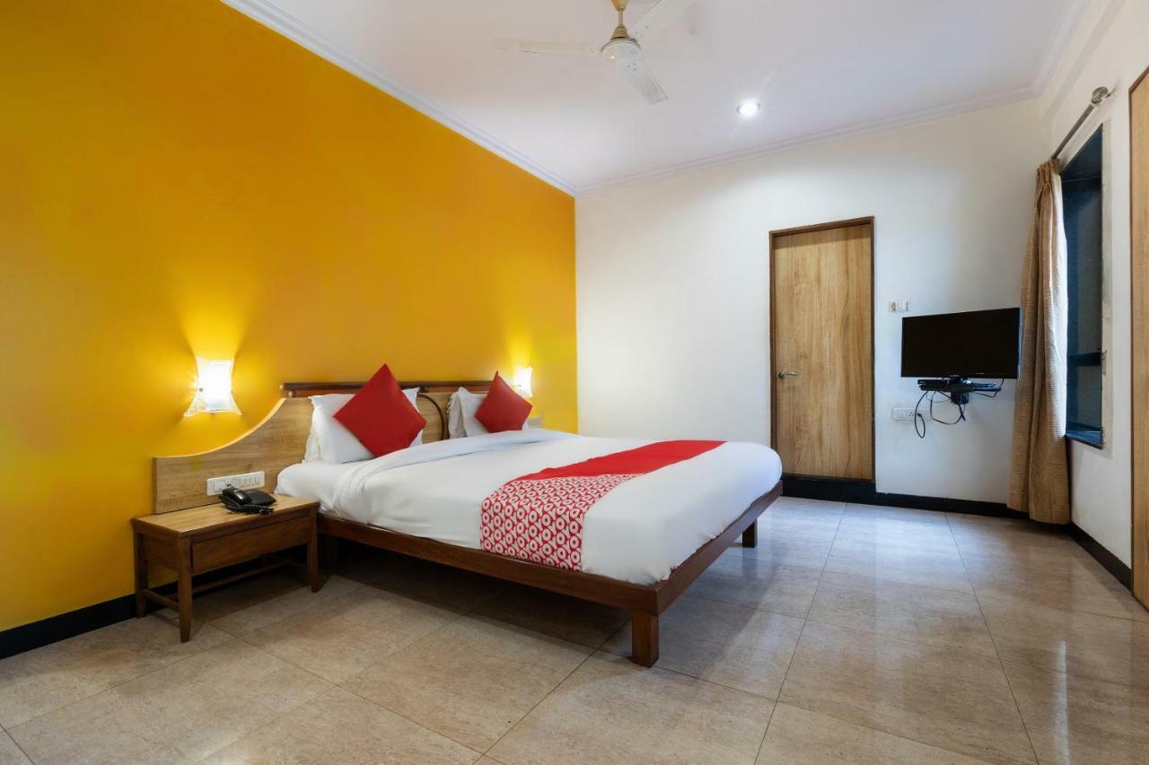 Oyo 44695 Hotel Mango Sawantwadi 外观 照片